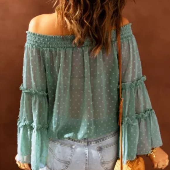 ♥️New boutique Swiss dot off shoulder top - Picture 3 of 16